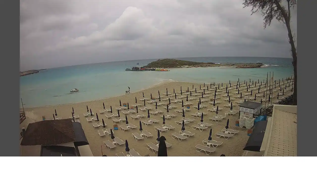 Webcam snapshot from :city — May 3, 2026 12:00