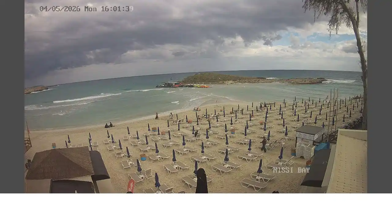 Webcam snapshot from :city — May 4, 2026 14:00