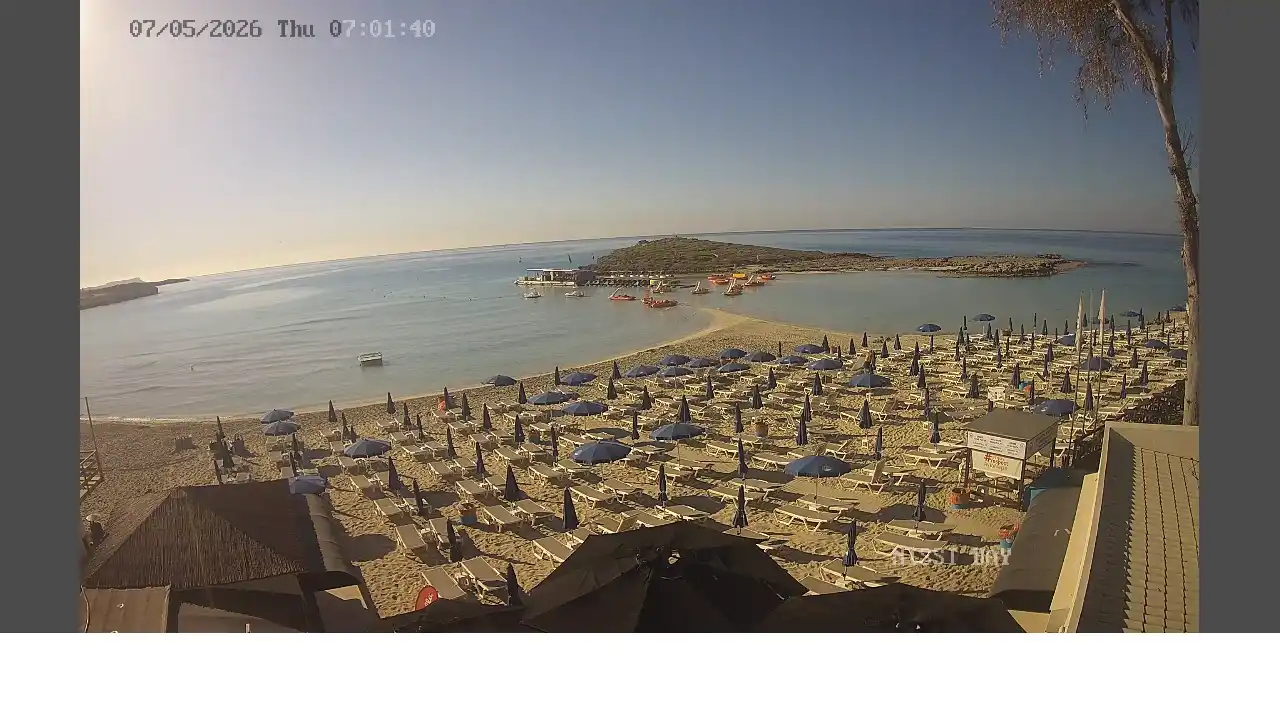 Webcam snapshot from :city — May 7, 2026 05:00