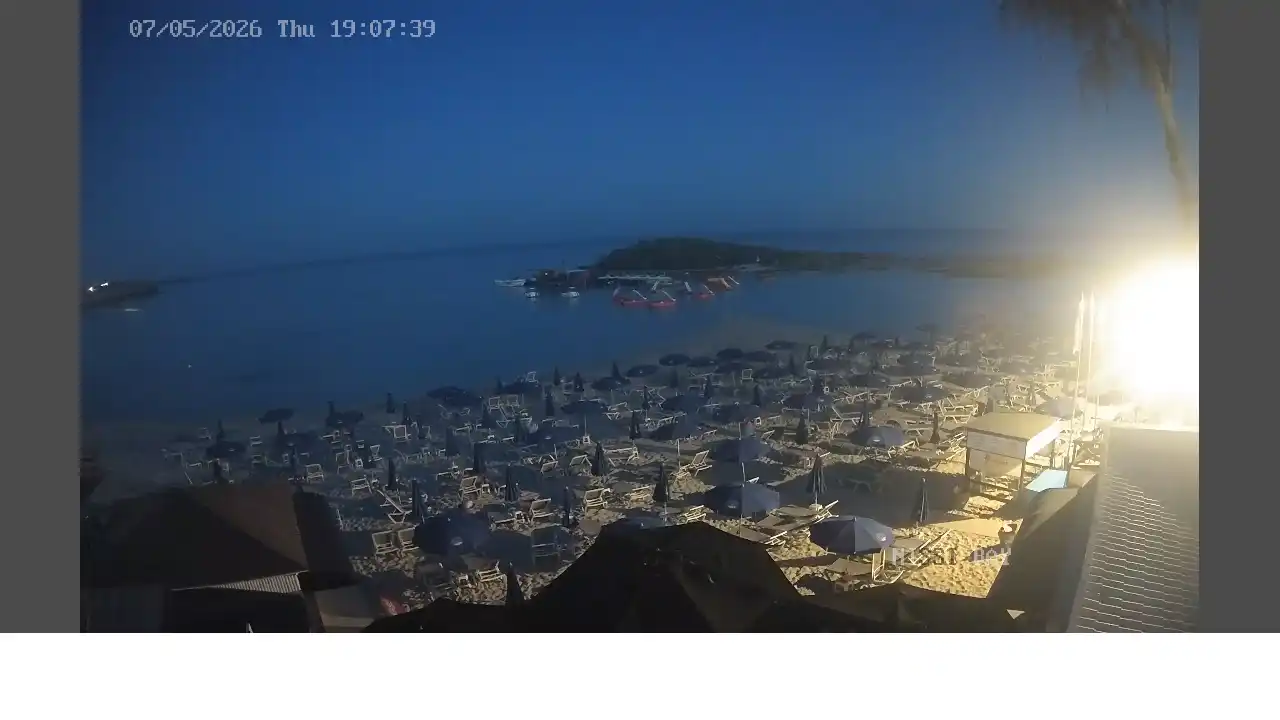 Webcam snapshot from :city — May 7, 2026 17:00