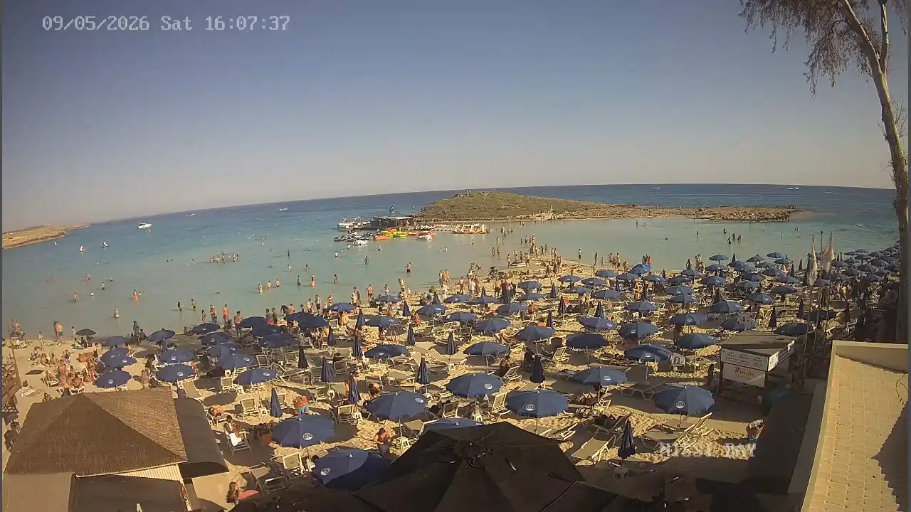 Webcam snapshot from :city — May 9, 2026 14:00