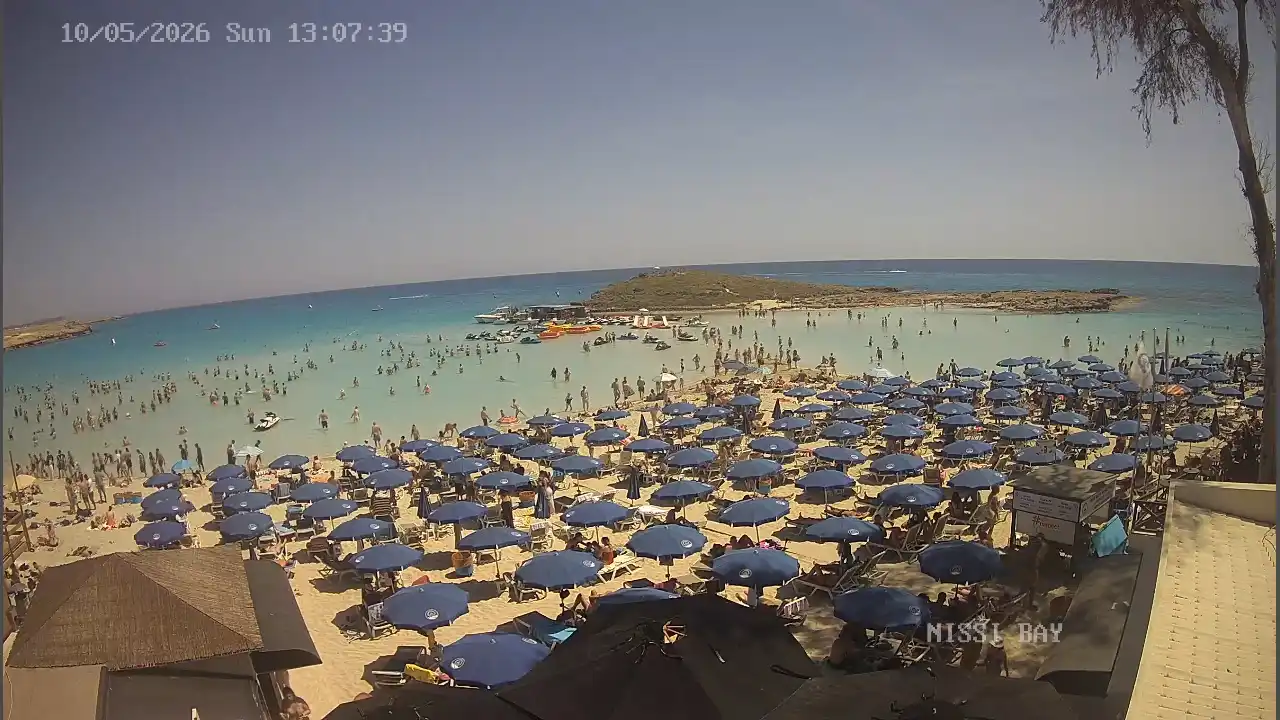 Webcam snapshot from :city — May 10, 2026 11:00