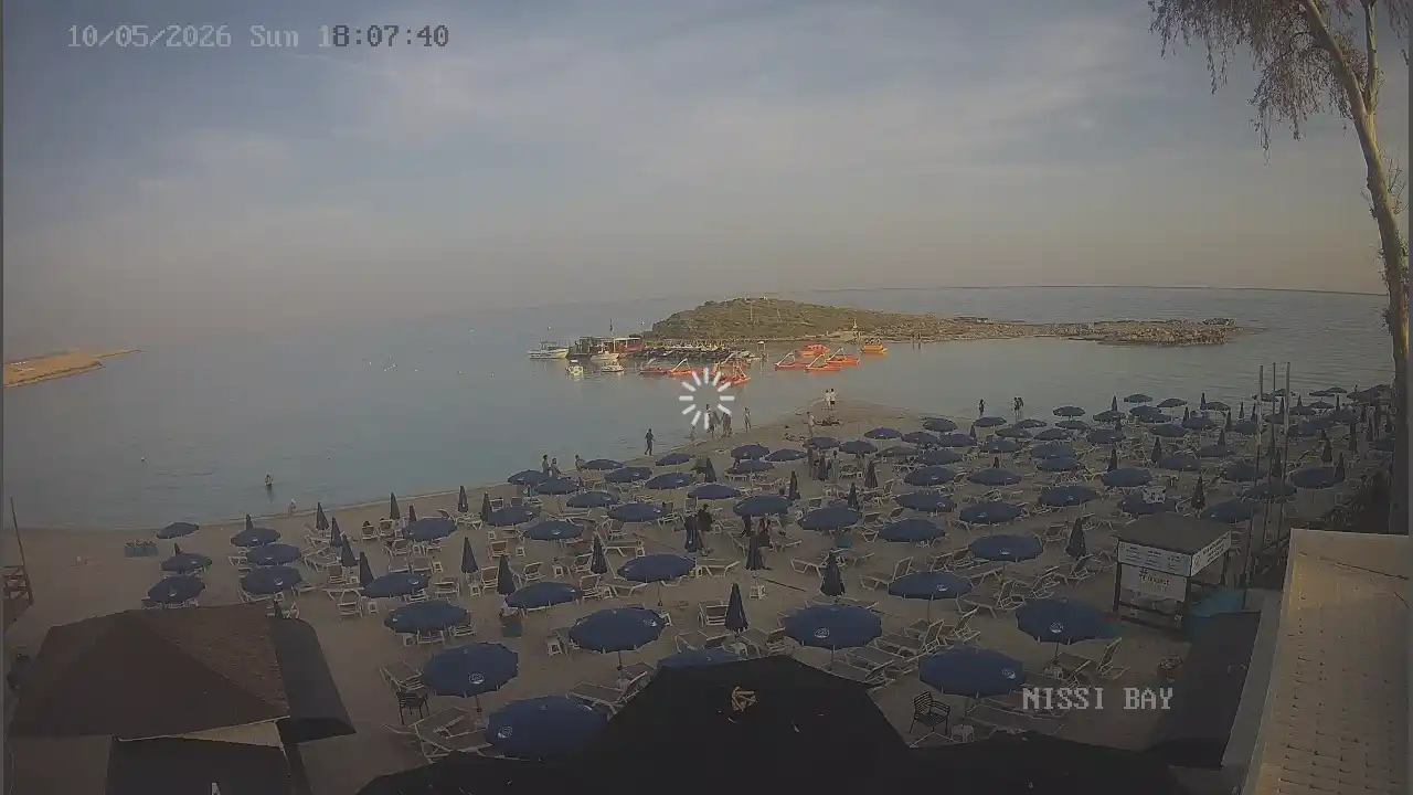 Webcam snapshot from :city — May 10, 2026 16:00