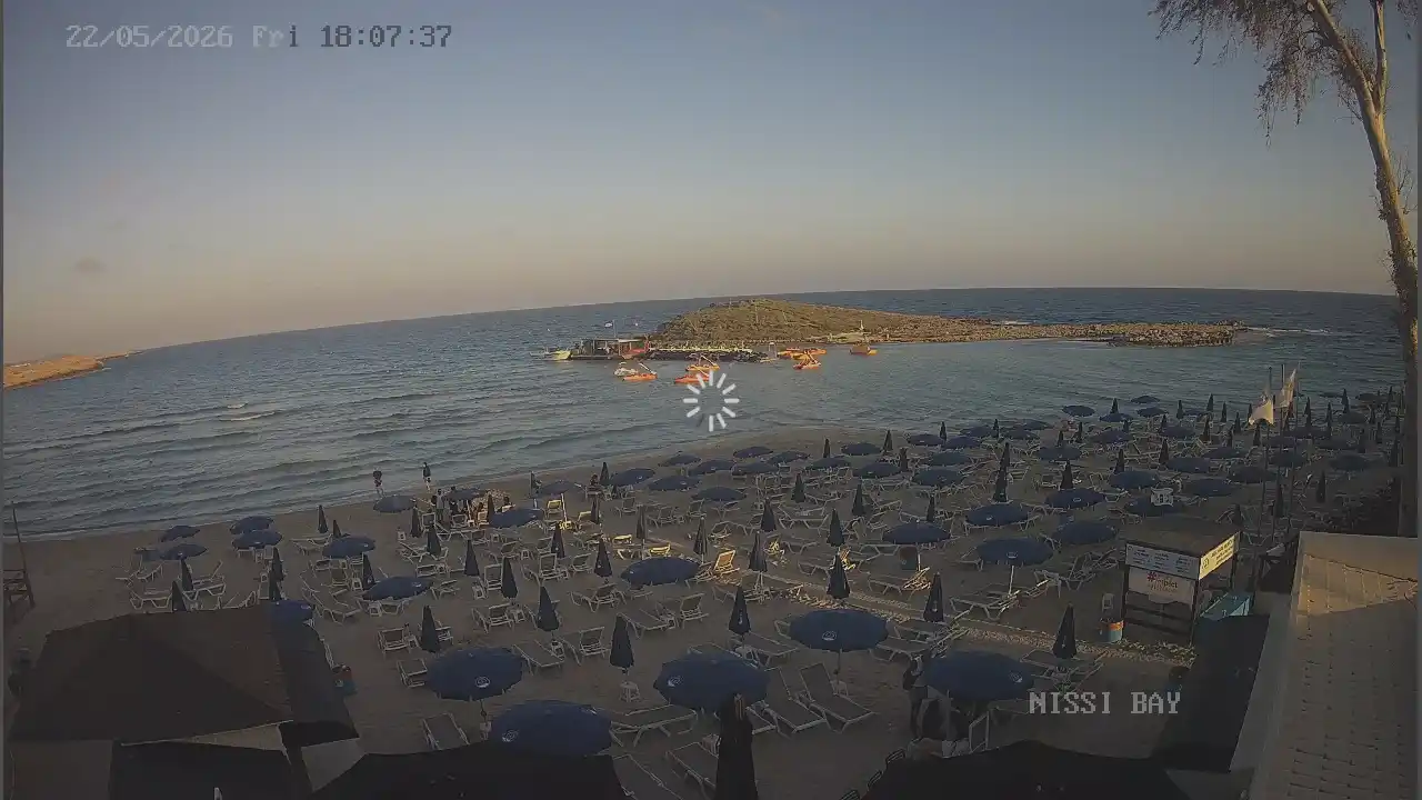 Webcam snapshot from :city — May 22, 2026 16:00