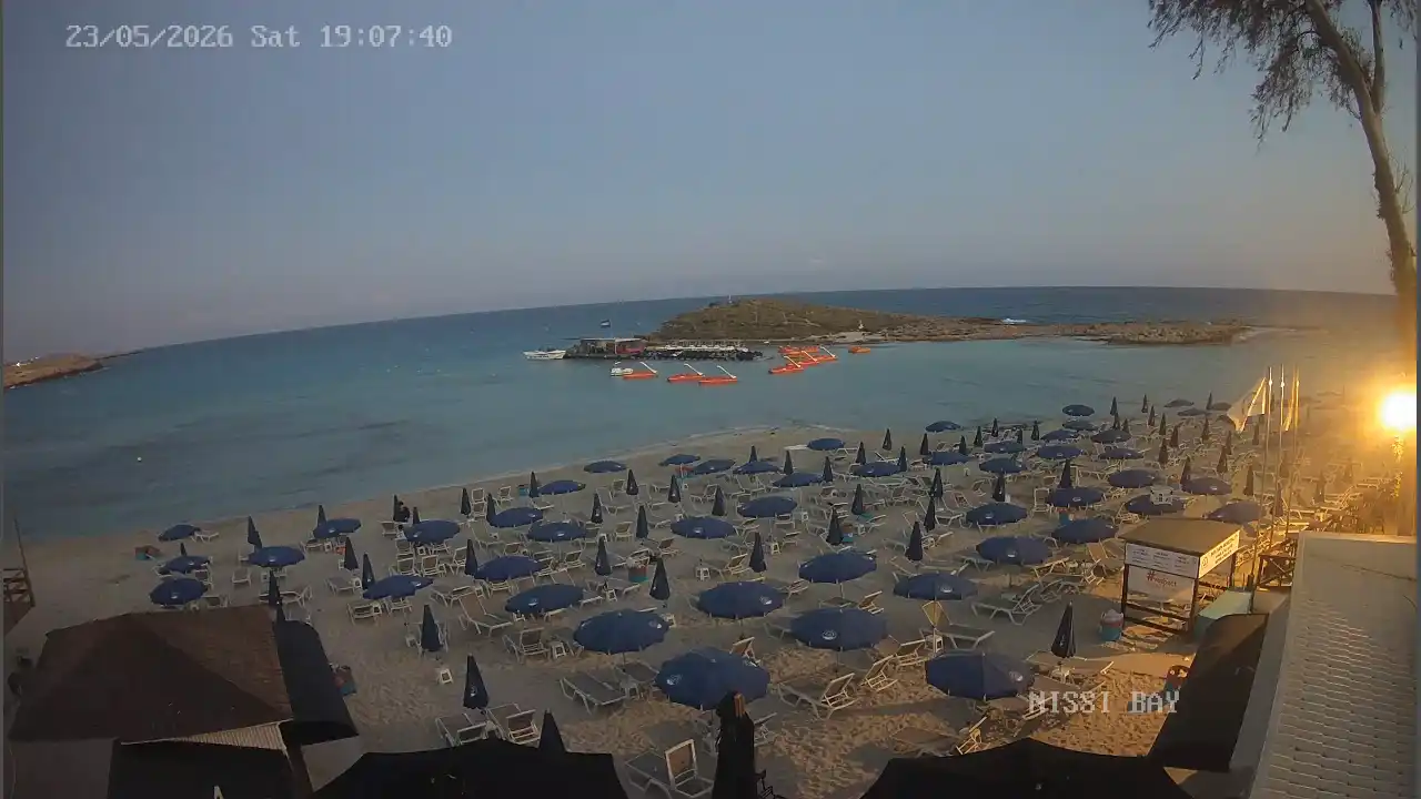 Webcam snapshot from :city — May 23, 2026 17:00
