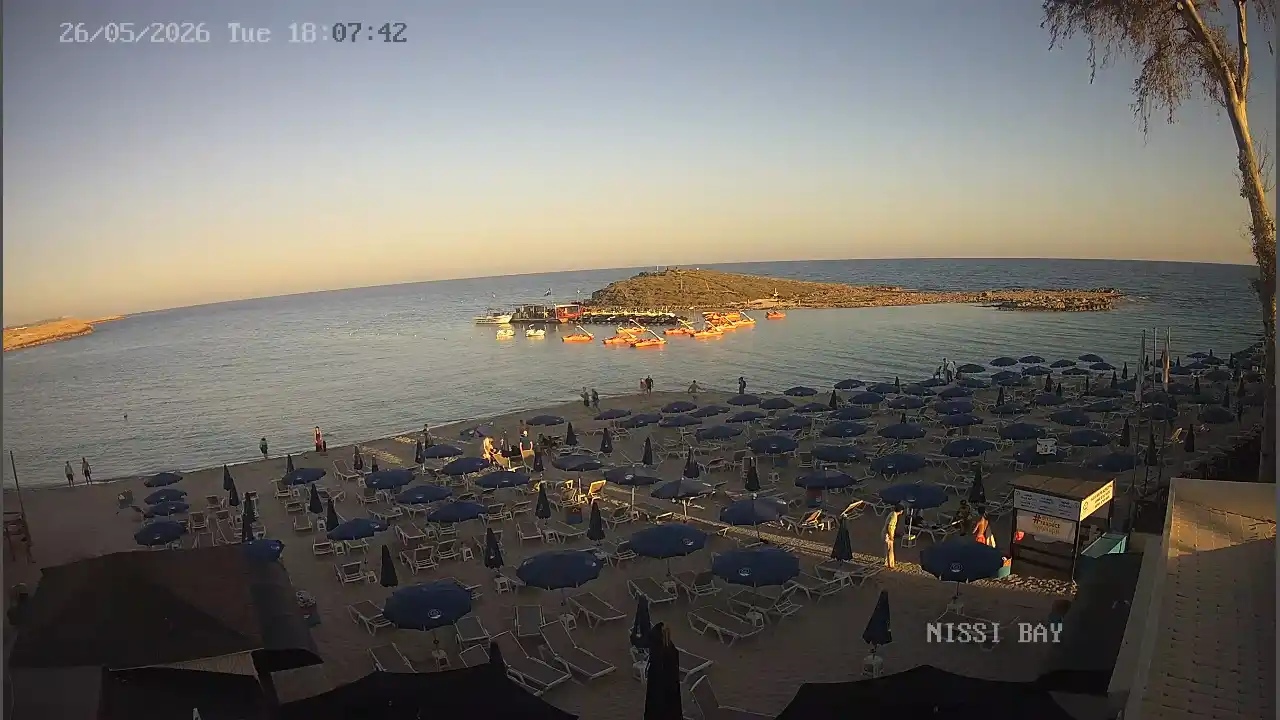 Webcam snapshot from :city — May 26, 2026 16:00