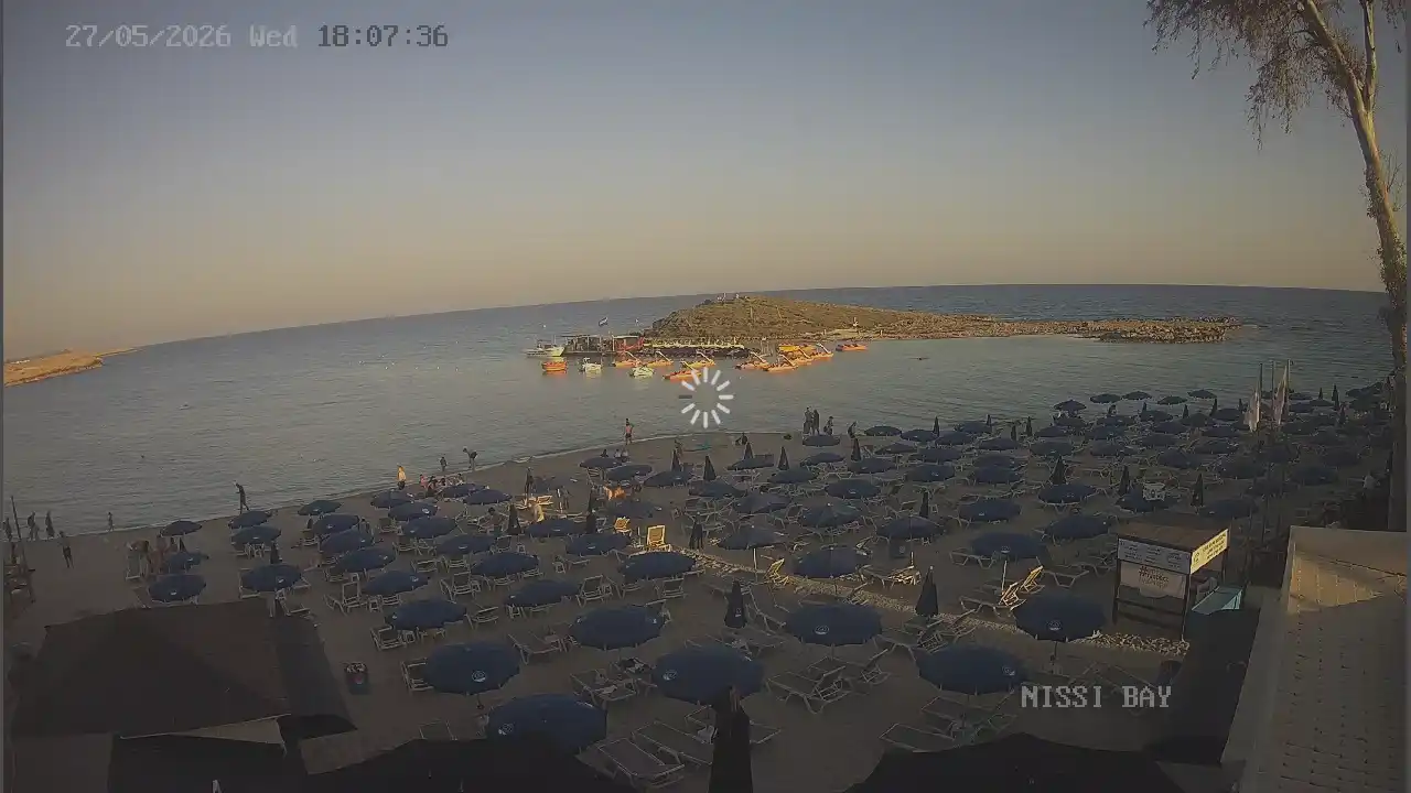 Webcam snapshot from :city — May 27, 2026 16:00