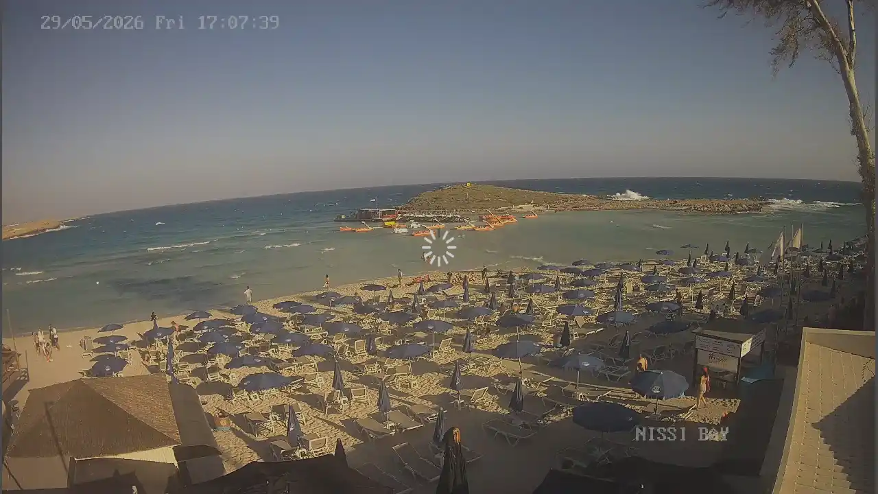 Webcam snapshot from :city — May 29, 2026 15:00