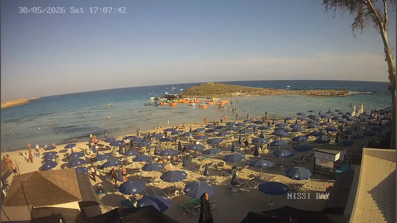 Webcam snapshot from :city — May 30, 2026 15:00
