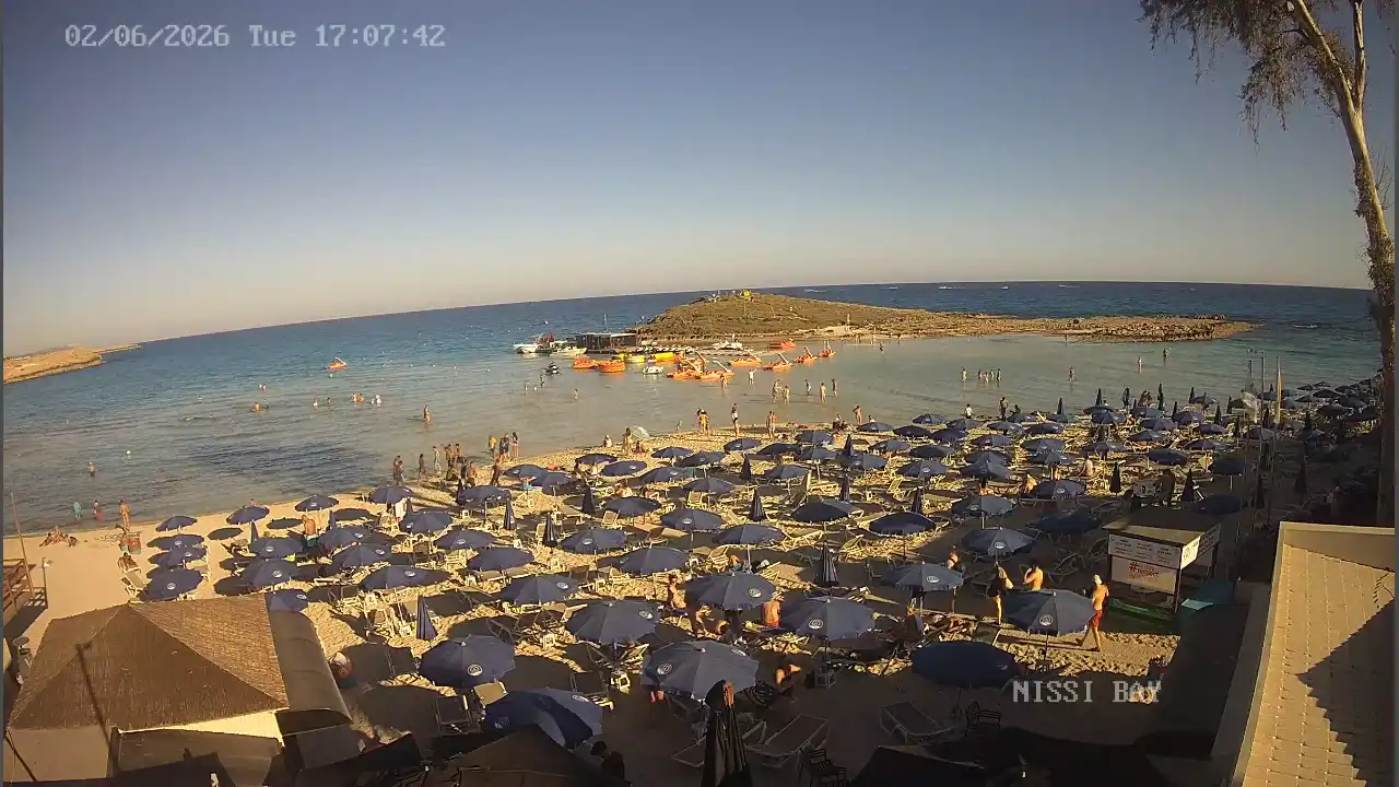 Webcam snapshot from :city — June 2, 2026 15:00