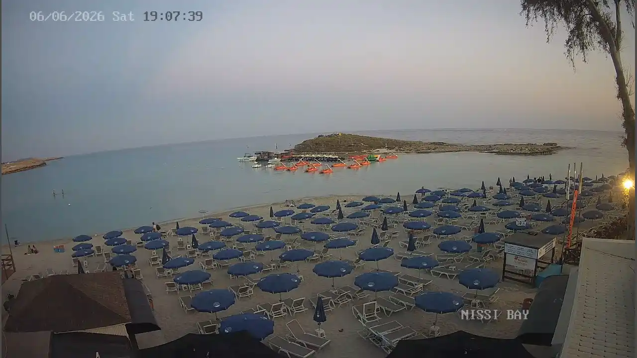 Webcam snapshot from :city — June 6, 2026 17:00