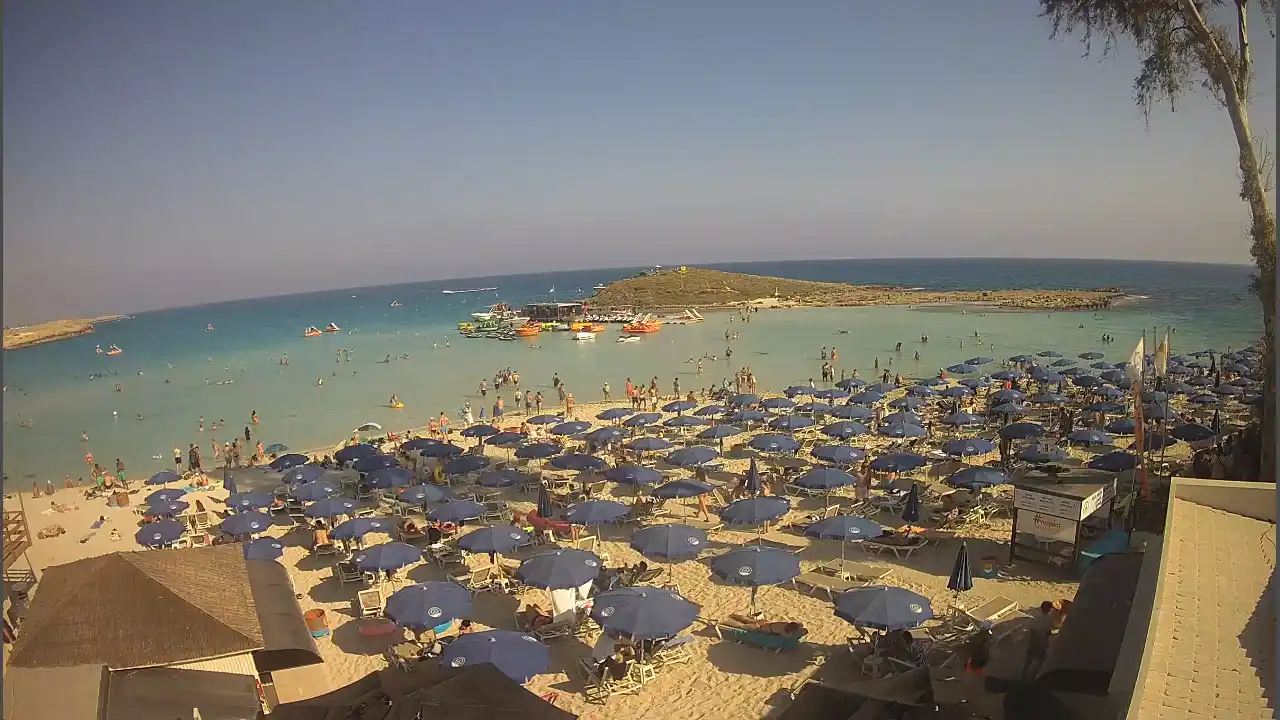 Webcam snapshot from :city — June 8, 2026 14:00