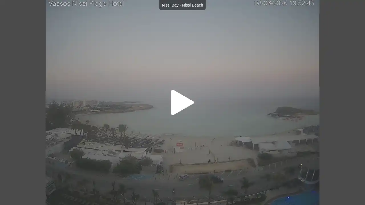 Webcam snapshot from :city — June 8, 2026 17:00