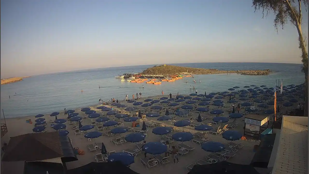 Webcam snapshot from :city — June 9, 2026 16:00