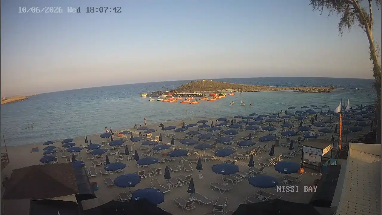Webcam snapshot from :city — June 10, 2026 16:00