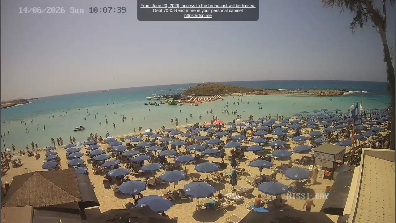 Webcam snapshot from :city — June 14, 2026 08:00