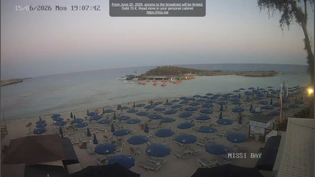 Webcam snapshot from :city — June 15, 2026 17:00